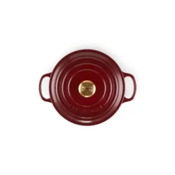 Cocotte en Fonte Ronde 20 cm Garnet Bouton Doré Le Creuset Signature