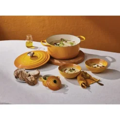 Cocotte en fonte Ronde 28 cm Nectar Le Creuset Signature