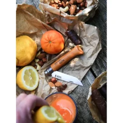 Couteau de Poche N°8 en Carbone Opinel