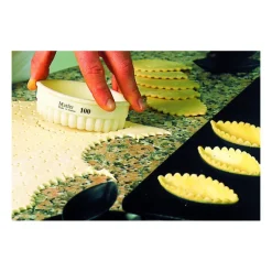 Emporte Pièce Ovale Cannelé 7 x 4 cm Exoglass Matfer