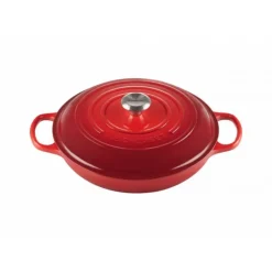 Faitout Cerise en Fonte avec Intérieur Sable 30 cm Le Creuset Signature