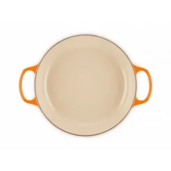 Faitout Volcanique en Fonte avec Intérieur Sable 30 cm Le Creuset Signature