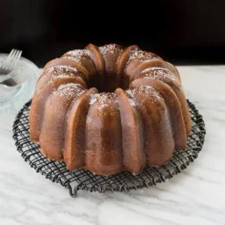 Moule à Gâteau Bundt Anniversaire Gold 2,5 L Nordic Ware