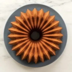 Moule à Gâteau Bundt Brilliance 2,5 L Gold Nordic Ware