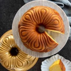 Moule à Gâteau Bundt Chiffon Royal Gold Nordic Ware