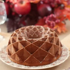 Moule à Gâteau Bundt Jubilee Gold Nordic Ware