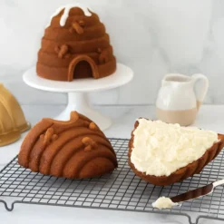 Moule à Gâteau 3D Ruche Toffee Nordic Ware