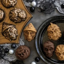 Moule à Gâteaux Monstres (x8) Bronze Nordic Ware