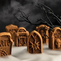 Moule à Gâteaux Pierres Tombales (x6) Bronze Nordic Ware