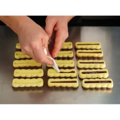 Moule Silicone Barre Ondulée Snack 9 x 3 cm x H 1,9 cm (x15) Pavoni