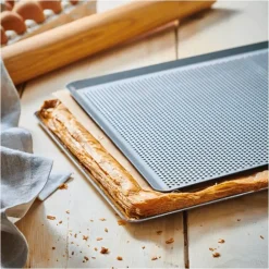 Plaque de Cuisson Perforée Inox 40 x 30 cm De Buyer