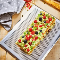 Plaque de Cuisson Perforée Inox 40 x 30 cm De Buyer