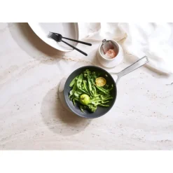 Poêle 22 cm Anti-Adhérente Les Forgées Le Creuset