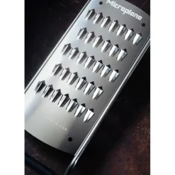 Râpe à Carottes Gourmet Noir Microplane