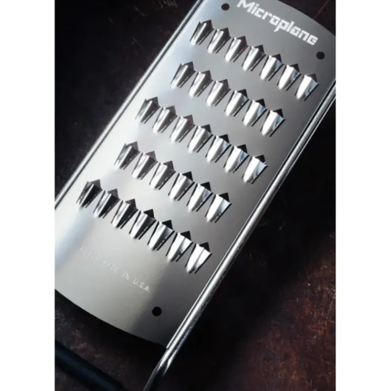 Râpe à Carottes Gourmet Noir Microplane