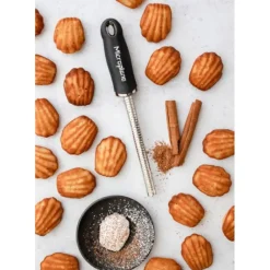 Râpe à Épices Premium Classic Noir Microplane