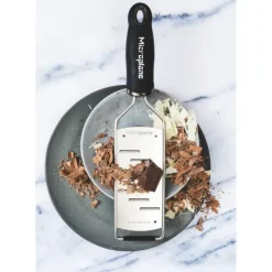 Râpe Coupe Large Gourmet Noir Microplane