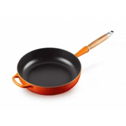 Sauteuse en Fonte 28 cm Volcanique avec Manche en Bois Le Creuset Signature