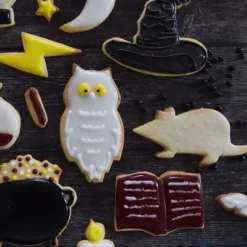 Seau 16 Emporte-pièces Thème Sorcier Scrapcooking