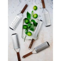 Zesteur Master Manche en Bois Microplane