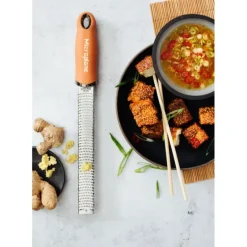 Zesteur Premium Classic Orange Cannelle Microplane